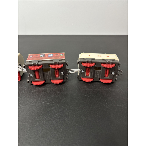 Thomas the Train TrackMaster - 2013 Duchess with cabooses - Tested Working - Picture 5 of 8